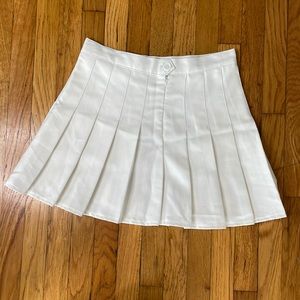 American apparel pleated skirt